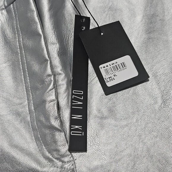 Ozai N Ku Silver Metallic High Waist Jeans Size XL New - Picture 3 of 10